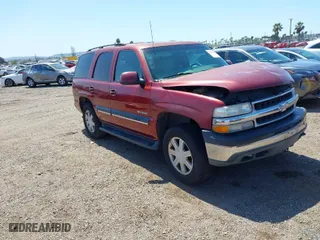 2001 Chevrolet Tahoe LT with VIN 1GNEC13T01R218517, listed as a IAAI auction lot 41979136 with 291,164 mi miles. Bid and sale history available at carsss.com. Image 1.