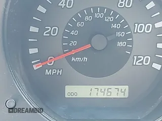 2002 Nissan Xterra XE with VIN 5N1ED28T02C568170, listed as a IAAI auction lot 42585809 with 174,674 mi miles and . Bid and sale history available at DreamBid. Image 15.