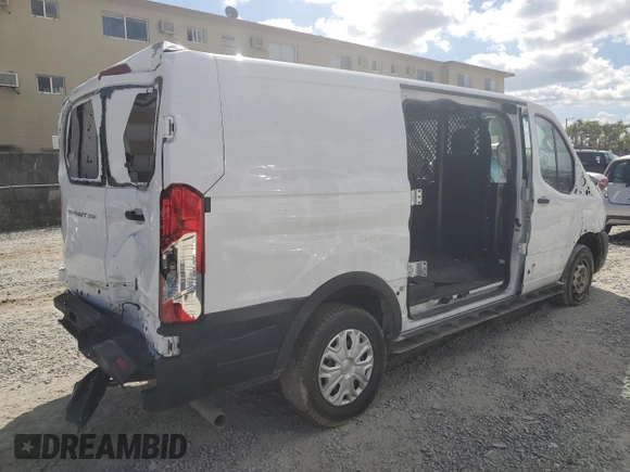 2022 Ford Transit Cargo with VIN 1FTBR1Y82NKA24178, listed as a Copart auction lot 44745704 with 15,951 mi miles and . Bid and sale history available at DreamBid. Image 3.