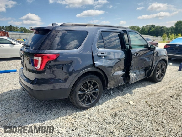 2017 Ford Explorer XLT with VIN 1FM5K7D89HGE10223, listed as a Copart auction lot 62534275 with 144,394 mi miles and Salvage title. Bid and sale history available at DreamBid. Image 3.