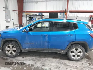 2018 Jeep Compass Altitude with VIN 3C4NJDBB2JT200181, listed as a IAAI auction lot 41374793 with 158,794 mi miles and . Bid and sale history available at carsss.com. Image 14.