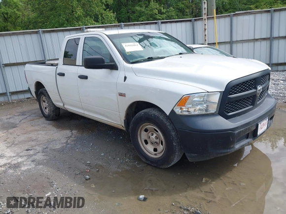 2020 Ram 1500 Tradesman z VIN 1C6RR6FT4LS148072, wystawiony jako IAAI lot #42041064 z przebiegiem 104 886 mil mil oraz . Historia ofert i sprzedaży dostępna na DreamBid. Obrazek 1.