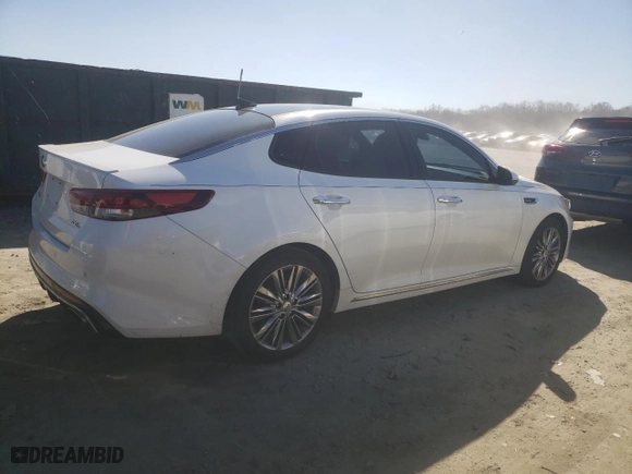 2017 Kia Optima SX Limited with VIN 5XXGV4L20HG147594, listed as a Copart auction lot 43977095 with 154,209 mi miles and Salvage Title. Bid and sale history available at carsss.com. Image 3.