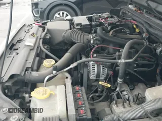 2007 Jeep Wrangler Unlimited Sahara z VIN 1J4GA59147L218594, wystawiony jako IAAI lot #42984397 z przebiegiem 108 296 mil mil oraz . Historia ofert i sprzedaży dostępna na DreamBid. Obrazek 21.