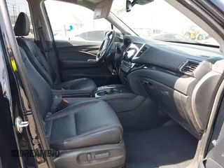 2020 Honda Ridgeline RTL-E with VIN 5FPYK3F70LB009376, listed as a IAAI auction lot 42488529 with 30,932 mi miles and . Bid and sale history available at DreamBid. Image 5.