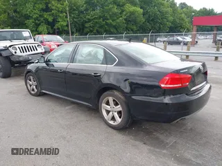 2013 Volkswagen Passat SE with VIN 1VWBH7A38DC088638, listed as a IAAI auction lot 42397459 with 173,025 mi miles and . Bid and sale history available at DreamBid. Image 3.