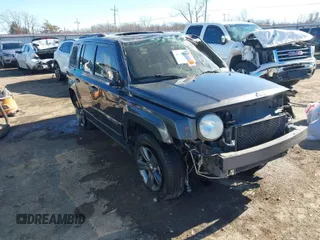 2015 Jeep Patriot High Altitude with VIN 1C4NJRFB9FD376651, listed as a IAAI auction lot 41416297 with 121,690 mi miles and . Bid and sale history available at carsss.com. Image 1.