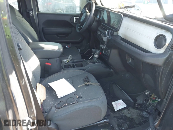 2024 Jeep Gladiator Willys with VIN 1C6HJTAG7RL109913, listed as a IAAI auction lot 41419209 with 6,581 mi miles and . Bid and sale history available at DreamBid. Image 5.