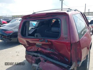 2009 Chevrolet Tahoe LTZ z VIN 1GNFC33009R156277, wystawiony jako IAAI lot #42355407 z przebiegiem 282 012 mil mil oraz . Historia ofert i sprzedaży dostępna na DreamBid. Obrazek 16.