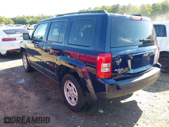2015 Jeep Patriot Altitude z VIN 1C4NJRBB9FD155170, wystawiony jako IAAI lot #42198709 z przebiegiem 241 947 mil mil oraz . Historia ofert i sprzedaży dostępna na DreamBid. Obrazek 3.