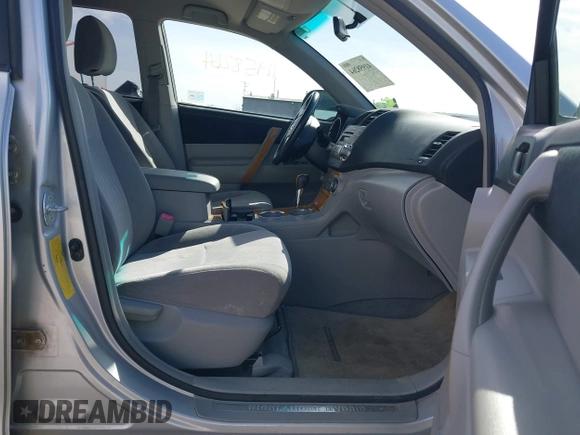 2008 Toyota Highlander Hybrid with VIN JTEEW41A082008629, listed as a IAAI auction lot 41958264 with 187,934 mi miles. Bid and sale history available at carsss.com. Image 5.
