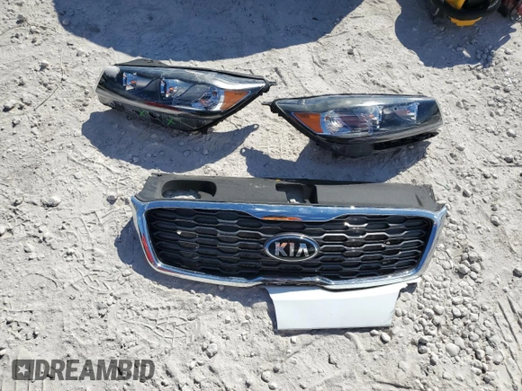 2019 Kia Sorento EX Sport V6 with VIN 5XYPH4A54KG608240, listed as a Copart auction lot 44384925 with 34,445 mi miles and Salvage Title. Bid and sale history available at carsss.com. Image 13.