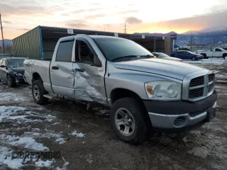 2007 Dodge 1500 ST with VIN 1D7HU18P77J614603, listed as a Copart auction lot 84555064 with 98,713 mi miles and Salvage Title. Bid and sale history available at DreamBid. Image 4.