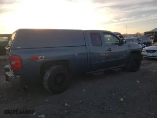 2009 Chevrolet Silverado 1500 LTZ with VIN 1GCEK39019Z276278, listed as a Copart auction lot 82020864 with 167,777 mi miles and Salvage Title. Bid and sale history available at carsss.com. Image 3.