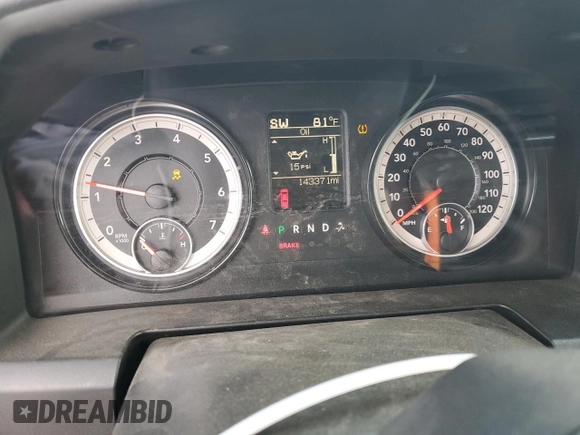 2018 Ram 1500 Express z VIN 1C6RR6FT6JS216921, wystawiony jako Copart lot #52891955 z przebiegiem 143 371 mil mil oraz Szkoda całkowita • Salvage title. Historia ofert i sprzedaży dostępna na DreamBid. Obrazek 9.