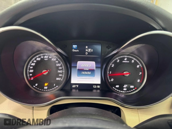 2015 Mercedes-Benz C 300 Luxury with VIN 55SWF4KB0FU020322, listed as a Copart auction lot 65088655 with 145,456 mi miles and Clean title. Bid and sale history available at DreamBid. Image 8.