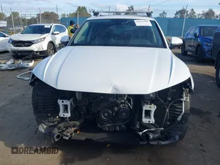 2020 Audi Q5 Premium z VIN WA1ANAFY2L2046974, wystawiony jako IAAI lot #41933942 z przebiegiem 53 911 mil mil oraz . Historia ofert i sprzedaży dostępna na DreamBid. Obrazek 13.