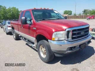 2003 Ford F-350 XL z VIN 1FTSX31L13ED57340, wystawiony jako IAAI lot #42431814 z przebiegiem 250 156 mil mil oraz . Historia ofert i sprzedaży dostępna na DreamBid. Obrazek 1.