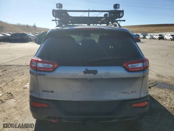 2018 Jeep Cherokee Trailhawk with VIN 1C4PJMBBXJD572091, listed as a Copart auction lot 83634294 with 88,792 mi miles and Salvage Title. Bid and sale history available at carsss.com. Image 6.