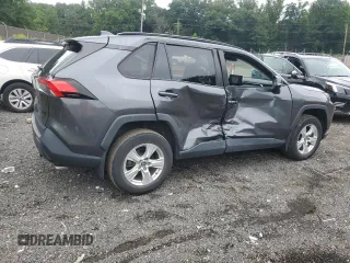 2019 Toyota RAV4 XLE with VIN 2T3P1RFVXKC026527, listed as a Copart auction lot 63665935 with 61,056 mi miles and Salvage title. Bid and sale history available at DreamBid. Image 3.