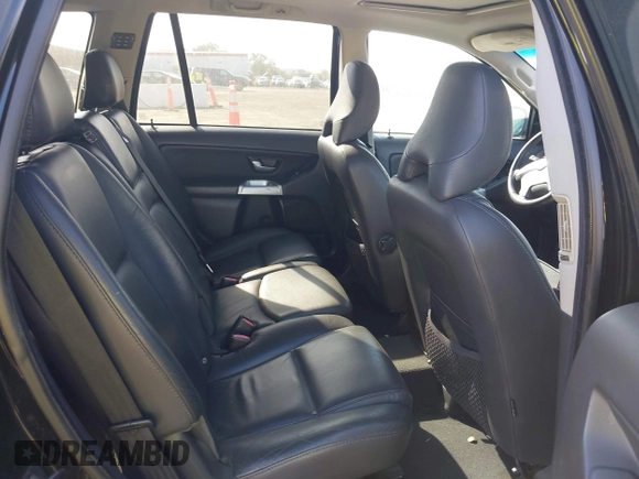 2006 Volvo XC90 2.5L Turbo with VIN YV4CY592461304715, listed as a IAAI auction lot 40384200 with 124,396 mi miles. Bid and sale history available at carsss.com. Image 8.
