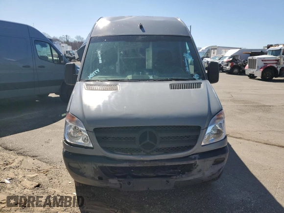 2011 Mercedes-Benz Sprinter with VIN WD3PE8CB3B5596913, listed as a Copart auction lot 49650825 with Not Provided miles and Salvage Title. Bid and sale history available at carsss.com. Image 5.