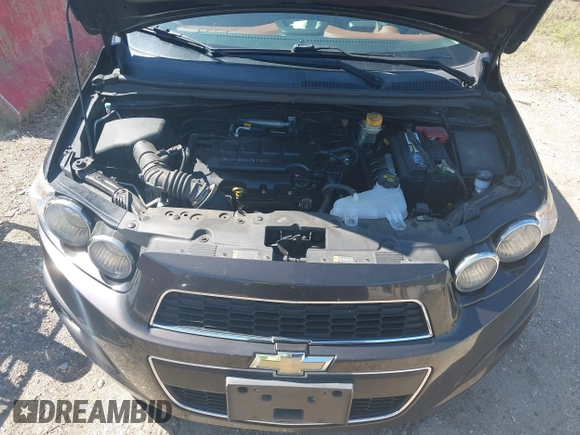 2014 Chevrolet Sonic LT with VIN 1G1JC6SB6E4210561, listed as a IAAI auction lot 42073197 with 100,945 mi miles. Bid and sale history available at carsss.com. Image 10.