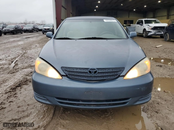 2004 Toyota Camry LE with VIN 4T1BE32KX4U876708, listed as a Copart auction lot 42936675 with 279,881 mi miles and Clean Title. Bid and sale history available at carsss.com. Image 5.
