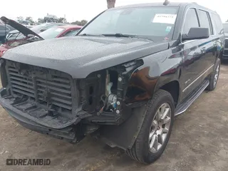 2020 GMC Yukon XL Denali with VIN 1GKS1HKJ8LR181119, listed as a IAAI auction lot 41794775 with 206,337 mi miles. Bid and sale history available at carsss.com. Image 6.
