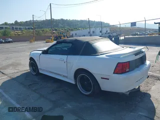 2000 Ford Mustang with VIN 1FAFP4441YF251618, listed as a IAAI auction lot 42439813 with 197,178 mi miles and . Bid and sale history available at DreamBid. Image 3.