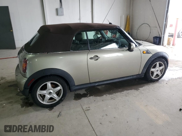 2010 MINI Convertible with VIN WMWMR3C56ATU98122, listed as a Copart auction lot 85808664 with 75,844 mi miles and Clean Title. Bid and sale history available at DreamBid. Image 3.