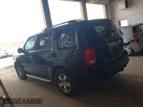 2011 Honda Pilot EX with VIN 5FNYF4H45BB093652, listed as a IAAI auction lot 41872586 with 213,125 mi miles. Bid and sale history available at carsss.com. Image 14.