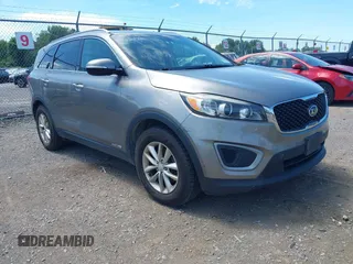 2016 Kia Sorento LX with VIN 5XYPGDA55GG017621, listed as a IAAI auction lot 42725239 with 181,835 mi miles and . Bid and sale history available at DreamBid. Image 1.