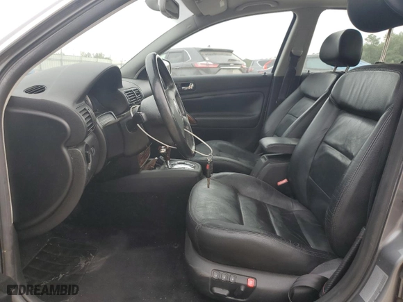 2003 Volkswagen Passat GLX with VIN WVWRH63B63E304098, listed as a Copart auction lot 71213254 with 41,925 mi miles and Salvage Title. Bid and sale history available at carsss.com. Image 7.