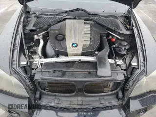 2011 BMW X5 35d z VIN 5UXZW0C58BL655830, wystawiony jako Copart lot #60874685 z przebiegiem Nie podano mil oraz Czysty tytuł • Clean title. Historia ofert i sprzedaży dostępna na DreamBid. Obrazek 12.