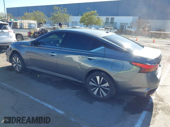 2020 Nissan Altima 2.5 SL with VIN 1N4BL4EV3LC142122, listed as a IAAI auction lot 41648381 with 55,265 mi miles. Bid and sale history available at carsss.com. Image 3.