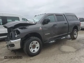 2019 Ram 2500 Tradesman z VIN 3C6UR5CL7KG661623, wystawiony jako Copart lot #48976095 z przebiegiem 155 841 mil mil oraz Nie do naprawy • Non repairable. Historia ofert i sprzedaży dostępna na DreamBid. Obrazek 1.