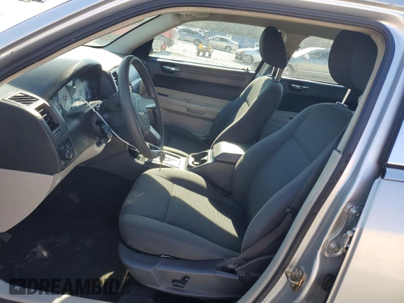 2005 Chrysler 300 with VIN 2C3JA43R55H664546, listed as a Copart auction lot 42572745 with 262,569 mi miles and Salvage Title. Bid and sale history available at carsss.com. Image 7.