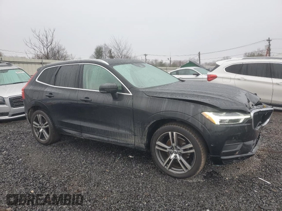 2018 Volvo XC60 Momentum with VIN LYV102RK1JB087884, listed as a Copart auction lot 49696925 with 34,601 mi miles and Salvage Title. Bid and sale history available at carsss.com. Image 4.