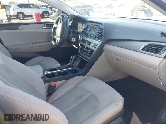 2017 Hyundai Sonata SE with VIN 5NPE24AF3HH564783, listed as a IAAI auction lot 41744125 with Not Provided miles. Bid and sale history available at carsss.com. Image 5.