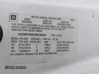 1997 Chevrolet Astro Cargo Van with VIN 1GCDM19WXVB186404, listed as a IAAI auction lot 41634579 with 277,674 mi miles. Bid and sale history available at carsss.com. Image 9.