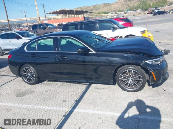 2021 BMW 3 Series 330i с VIN 3MW5R1J08M8B59664, выставлен на аукционе IAAI как лот 41985489 с пробегом 30 514 миль миль и . История ставок и продаж доступна на DreamBid. Изображение 13.