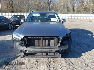 2017 Volvo XC90 Momentum with VIN YV4A22PK7H1172370, listed as a IAAI auction lot 41835935 with 103,577 mi miles. Bid and sale history available at carsss.com. Image 13.