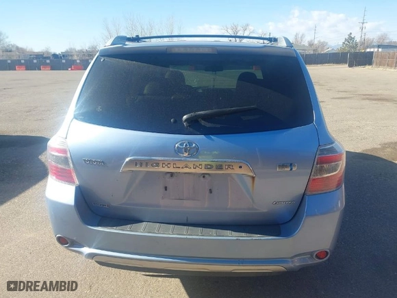 2008 Toyota Highlander Hybrid Limited with VIN JTEEW44A382002576, listed as a IAAI auction lot 41831706 with 211,978 mi miles. Bid and sale history available at carsss.com. Image 16.
