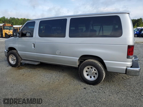 2010 Ford Econoline Passenger XL с VIN 1FBNE3BL2ADA55175, выставлен на аукционе Copart как лот 58540605 с пробегом 111 175 миль миль и Списание • Salvage title. История ставок и продаж доступна на DreamBid. Изображение 2.