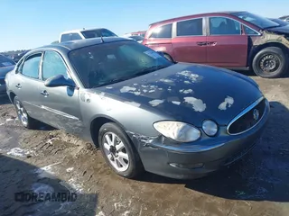 2005 Buick LaCrosse CXS with VIN 2G4WE567651297375, listed as a IAAI auction lot 41284020 with 182,057 mi miles. Bid and sale history available at carsss.com. Image 1.
