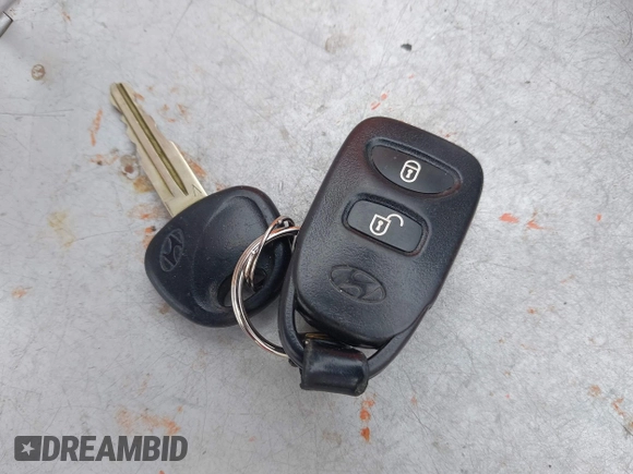 2009 Hyundai Accent Auto GLS с VIN KMHCN46C79U330548, выставлен на аукционе IAAI как лот 42208619 с пробегом 99 072 миль миль и . История ставок и продаж доступна на DreamBid. Изображение 11.