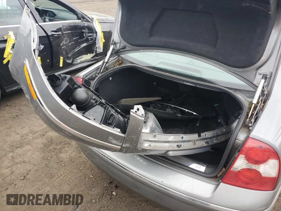 2003 Volkswagen Passat GLX z VIN WVWRH63B73P271889, wystawiony jako Copart lot #57166465 z przebiegiem 56 457 mil mil oraz Szkoda całkowita • Salvage title. Historia ofert i sprzedaży dostępna na DreamBid. Obrazek 12.