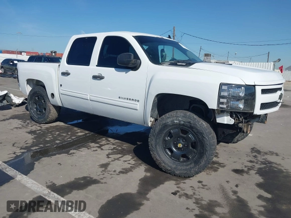 2011 Chevrolet Silverado 1500 LT with VIN 3GCPCSEA1BG296020, listed as a IAAI auction lot 41825565 with 225,006 mi miles and . Bid and sale history available at DreamBid. Image 1.
