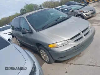 1997 Dodge Caravan LE with VIN 1B4GP54L3VB333541, listed as a IAAI auction lot 41012170 with 137,181 mi miles and . Bid and sale history available at carsss.com. Image 1.